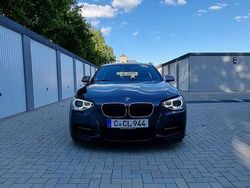 Grau Gebraucht 2014 BMW M135 Sport Line Kleinwagen | 17.400 € (Fairer Preis)