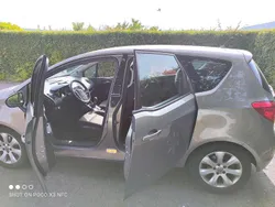 Braun Gebraucht 2010 Opel Meriva Van / Kleinbus | 4.550 € (Guter Preis)