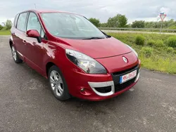 Rot dyna Gebraucht 2010 Renault Scénic III Dynamique Van / Kleinbus | 3.900 € (Guter Preis)