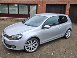 Silber Gebraucht 2010 VW Golf VI Kleinwagen | 7.500 €
