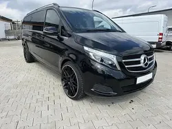 Obsidianschwarz metallic Gebraucht 2019 Mercedes V250 Avantgarde Van / Kleinbus | 44.900 € (Guter Preis)