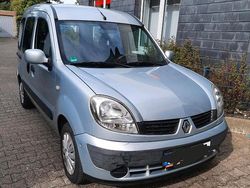 Grau Gebraucht 2006 Renault Kangoo Van / Kleinbus | 2.850 € (Fairer Preis)