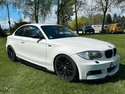 Weiß Gebraucht 2009 BMW 123 Coupé M Sport Coupé | 7.999 €