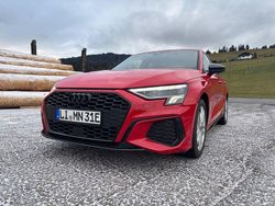 Rot Gebraucht 2022 Audi A3 S-Line Limousine | 23.990 € (Guter Preis)