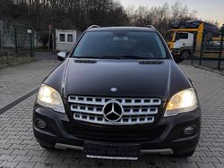 Schwarz Gebraucht 2010 Mercedes ML300 SUV | 9.450 €
