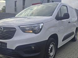 Weiß Gebraucht 2023 Opel Combo Van / Kleinbus | 9.990 € (Guter Preis)