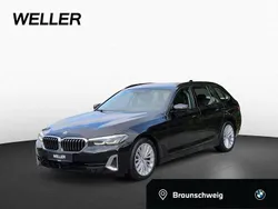 Schwarz Gebraucht 2022 BMW 520 Luxury Line Kombi | 36.450 € (Fairer Preis)