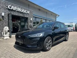 Obsidian schwarz (metallic) Gebraucht 2023 Ford Focus Kombi | 21.899 € (Guter Preis)