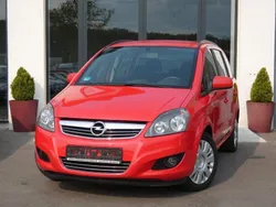 Rot Gebraucht 2012 Opel Zafira Van / Kleinbus | 3.250 € (Superpreis)