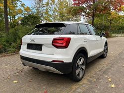 Weiß Gebraucht 2017 Audi Q2 Design SUV | 21.500 € (Fairer Preis)