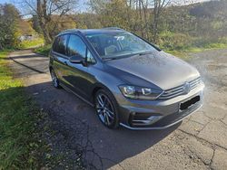 Grau Gebraucht 2017 VW Golf VII Sound Limousine | 13.700 € (Guter Preis)