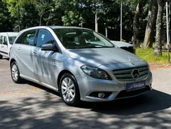 Silber Gebraucht 2012 Mercedes B180 Van / Kleinbus | 8.190 € (Guter Preis)