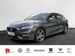 Grau Gebraucht 2022 Seat Leon FR Limousine | 24.118 € (Fairer Preis)