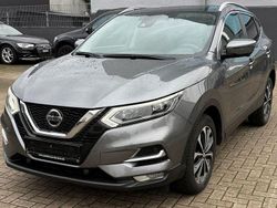 Grau Gebraucht 2021 Nissan Qashqai Akari SUV | 16.850 €