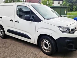 Weiß Gebraucht 2019 Citroën Berlingo Van / Kleinbus | 7.800 €
