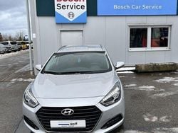 Sleek silver Gebraucht 2016 Hyundai i40 Trend Kombi | 9.900 € (Fairer Preis)