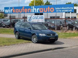Blau Gebraucht 2002 VW Passat Comfortline Kombi | 1.299 € (Superpreis)
