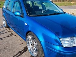 Blau Gebraucht 2000 VW Bora Limousine | 2.000 € (Etwas zu teuer)