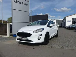 Weiß Gebraucht 2019 Ford Fiesta Cool & Connect Kleinwagen | 13.300 € (Fairer Preis)