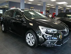 Schwarz Gebraucht 2018 Renault Mégane IV LIMITED Limousine | 10.980 € (Fairer Preis)