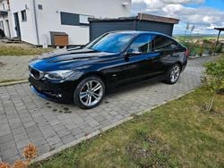 Schwarz Gebraucht 2017 BMW 330 Sport Line Limousine | 13.000 € (Superpreis)