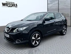 Schwarz Gebraucht 2015 Nissan Qashqai 360º SUV | 11.950 € (Fairer Preis)