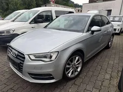 Eissliber metallic Gebraucht 2012 Audi A3 Ambition Limousine | 7.700 € (Etwas zu teuer)