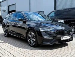 Schwarz Gebraucht 2023 Skoda Octavia RS Limousine | 24.450 € (Fairer Preis)
