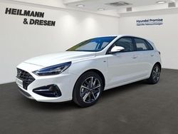 Weiss Gebraucht 2023 Hyundai i30 Trend Limousine | 22.950 € (Fairer Preis)