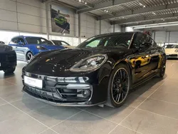 Tiefschwarzmetallic Gebraucht 2023 Porsche Panamera GTS Limousine | 119.800 € (Teuer)