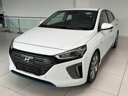 Weiß Gebraucht 2016 Hyundai Ioniq Premium Kleinwagen | 12.990 € (Fairer Preis)