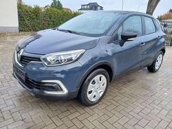 Grau Gebraucht 2019 Renault Captur LIMITED SUV | 8.900 € (Superpreis)