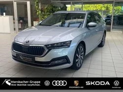 Brilliantsilber metallic Gebraucht 2022 Skoda Octavia Style Kombi | 20.990 € (Fairer Preis)