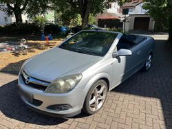Silber Gebraucht 2007 Opel Astra Cabriolet Cabrio | 1.699 € (Guter Preis)