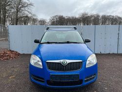 Blau Gebraucht 2009 Skoda Fabia Limousine | 850 € (Superpreis)