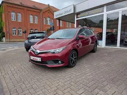 Tokiorot metallic Gebraucht 2016 Toyota Auris Hybrid Edition-S Kleinwagen | 11.870 € (Fairer Preis)