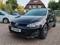 Schwarz Gebraucht 2014 VW Golf VII Cup Kombi | 8.600 € (Guter Preis)