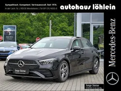 Metalliclack kosmosschwarz Gebraucht 2024 Mercedes A200 AMG Limousine | 33.888 € (Etwas zu teuer)