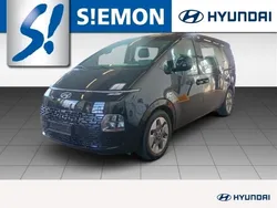 Schwarz Gebraucht 2024 Hyundai Staria Trend Van | 39.530 € (Guter Preis)