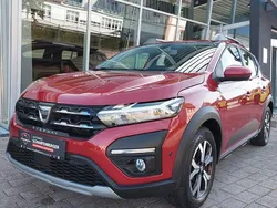 Rot Gebraucht 2022 Dacia Sandero Comfort Kleinwagen | 15.990 € (Fairer Preis)