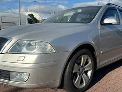 Silber Gebraucht 2005 Skoda Octavia Kombi | 1.949 € (Fairer Preis)
