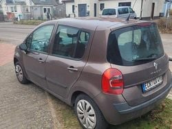 Braun Gebraucht 2012 Renault Modus Van / Kleinbus | 1.500 € (Superpreis)