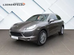 Braun Gebraucht 2010 Porsche Cayenne SUV | 15.990 € (Etwas zu teuer)