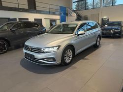 Silber Gebraucht 2023 VW Passat Business Limousine | 24.990 € (Fairer Preis)