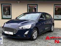Blau Gebraucht 2019 Ford Focus Cool & Connect Limousine | 11.285 € (Guter Preis)