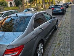 Grau Gebraucht 2011 Mercedes 220 Limousine | 8.800 €