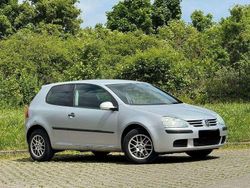 Silber Gebraucht 2004 VW Golf IV Comfortline Limousine | 2.500 € (Fairer Preis)