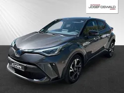 Grey metallic/ black Gebraucht 2022 Toyota C-HR Team SUV | 22.895 € (Fairer Preis)