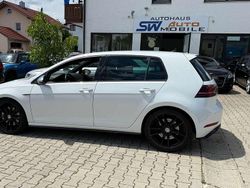 Oryxweiss Gebraucht 2018 VW Golf VII R Limousine | 25.800 € (Fairer Preis)