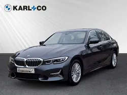 Grau Gebraucht 2020 BMW 320 Luxury Line Limousine | 29.168 € (Superpreis)